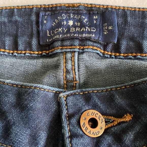 Lucky Brand Lolita Skinny Dark Wash Low Rise Size 6 / 28 regular - Picture 5 of 16